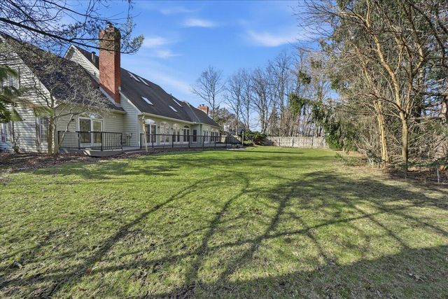 4202 Brentwood Drive, Valparaiso, IN 46383