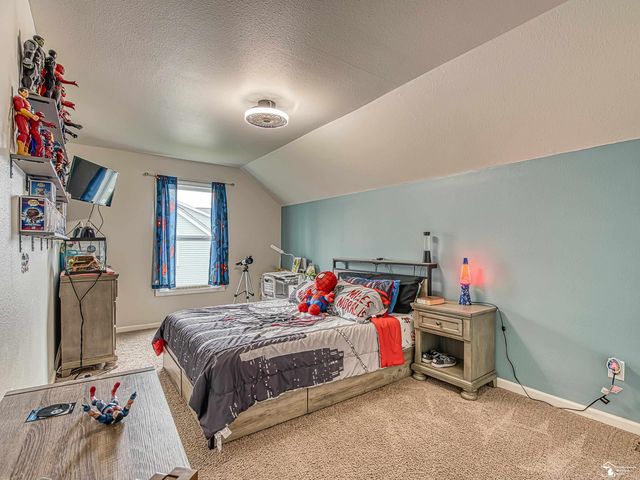 736 Grand Oak Drive, Temperance, MI 48182