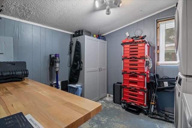 32 High St, Mc Ewen, TN 37101