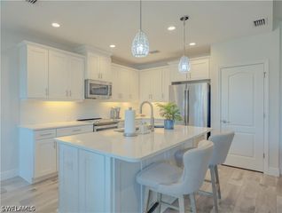 2335 Sawyers Hill RD 503, Naples, FL 34120