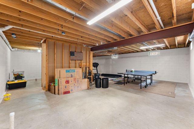 5338 E Lawler Court 67, Demotte, IN 46310