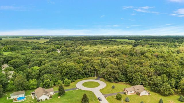 5338 E Lawler Court 67, Demotte, IN 46310