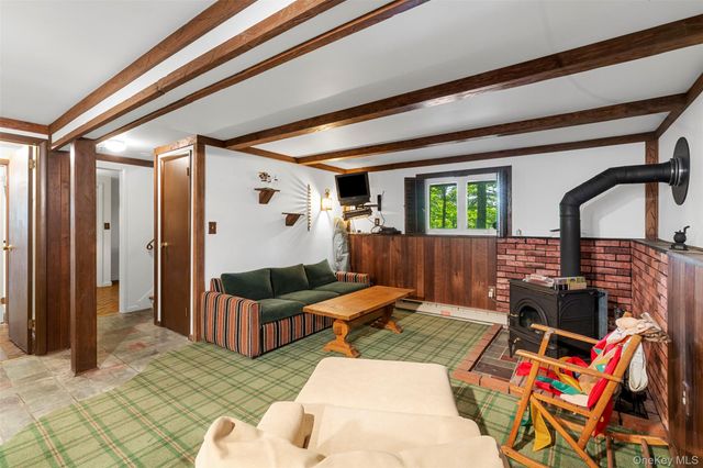 16 Fairway Drive, Highland Lake, NY 12743