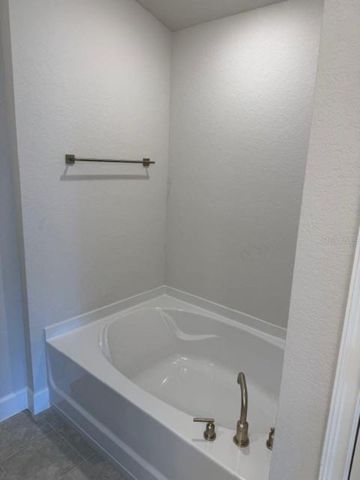 2206 NW 23RD LOOP, Ocala, FL 34475