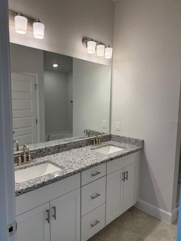 2206 NW 23RD LOOP, Ocala, FL 34475