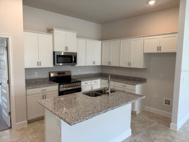 2206 NW 23RD LOOP, Ocala, FL 34475
