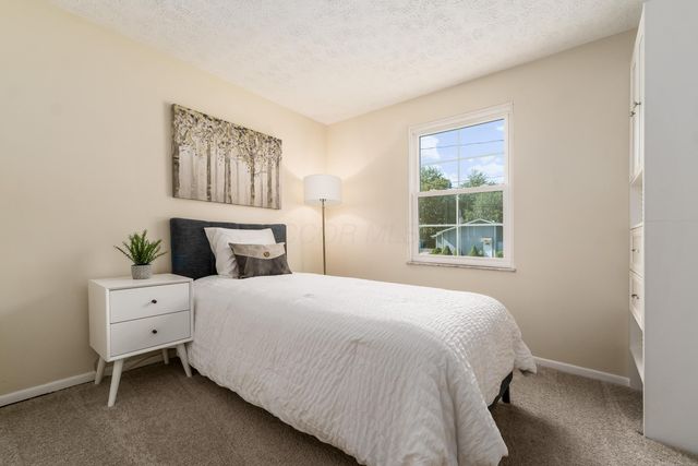 4881 Langley Avenue, Columbus, OH 43213