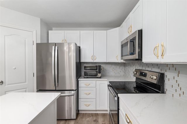 944 NW 256TH TERRACE, Newberry, FL 32669