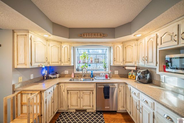 145 Forest View Cove, Paducah, KY 42003