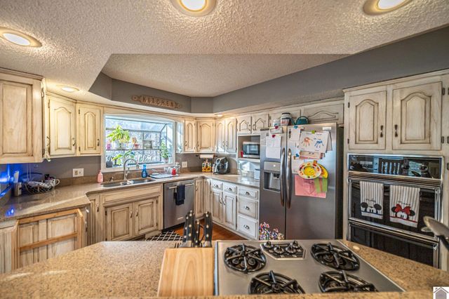 145 Forest View Cove, Paducah, KY 42003