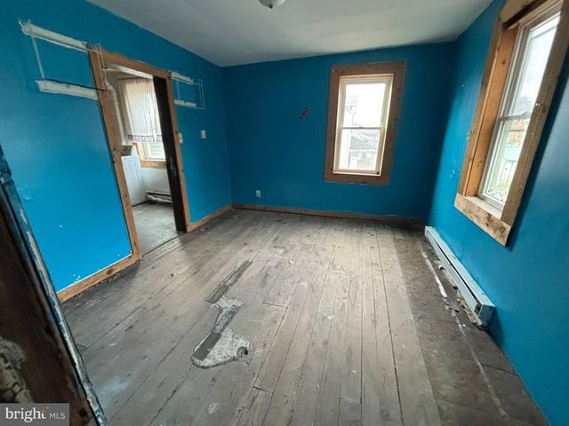 218 E NORTH ST, Waynesboro, PA 17268