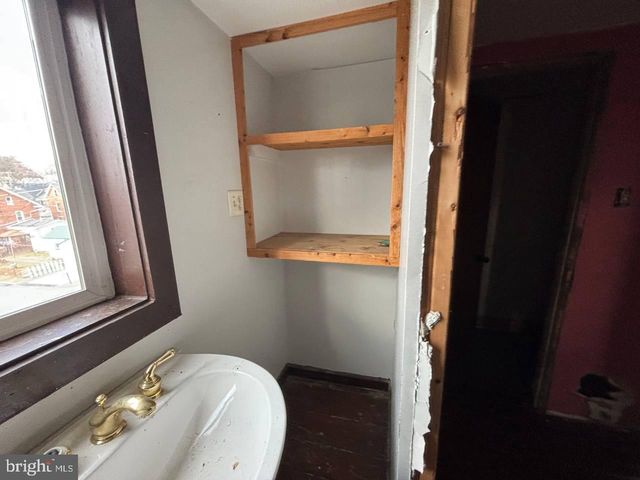 218 E NORTH ST, Waynesboro, PA 17268