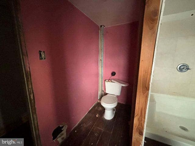 218 E NORTH ST, Waynesboro, PA 17268