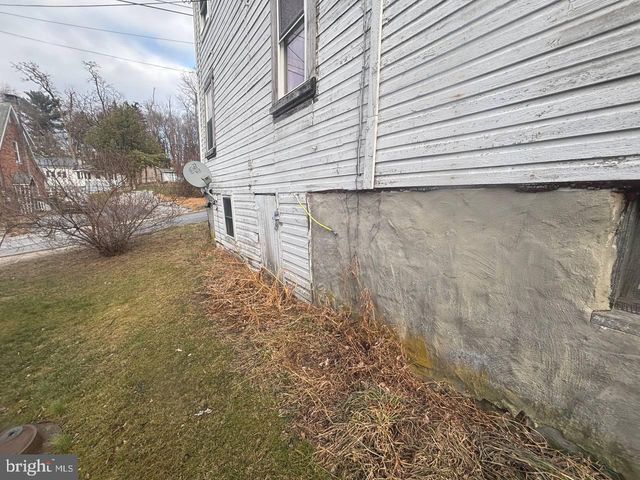 218 E NORTH ST, Waynesboro, PA 17268