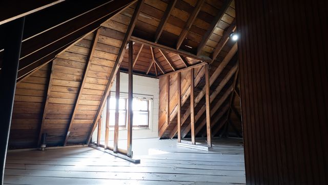 18968 Pennington Drive, Detroit, MI 48221