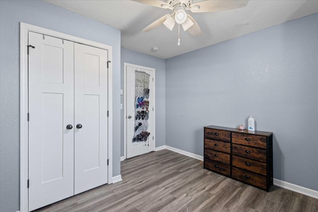 104 WILLOWBROOK DR, Hallsville, MO 65255