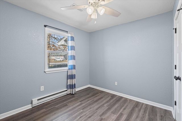 104 WILLOWBROOK DR, Hallsville, MO 65255