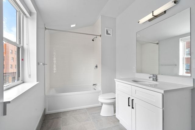 3 Wilson St 3, Natick, MA 01760