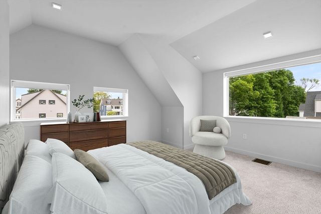 3 Wilson St 3, Natick, MA 01760