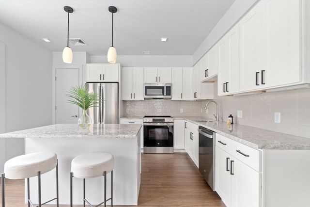 3 Wilson St 3, Natick, MA 01760