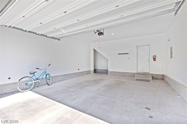 965 Nevada State Drive 27202, Henderson, NV 89002