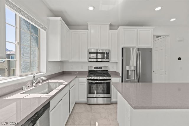 965 Nevada State Drive 27202, Henderson, NV 89002