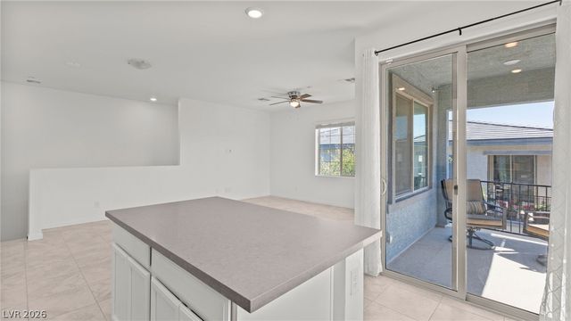 965 Nevada State Drive 27202, Henderson, NV 89002