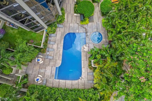 60 N Beretania Street 506, Honolulu, HI 96817