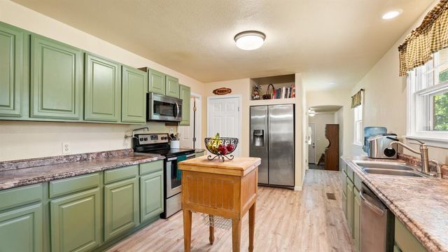 8000 Bethel Road, Norman, OK 73026