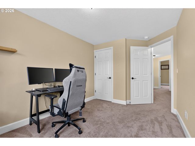 1250 N PONDEROSA St, Canby, OR 97013