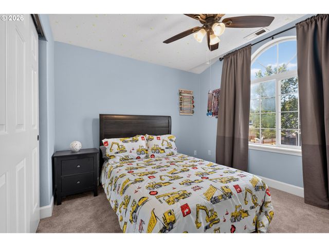 1250 N PONDEROSA St, Canby, OR 97013