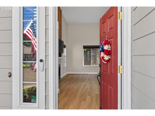 1250 N PONDEROSA St, Canby, OR 97013