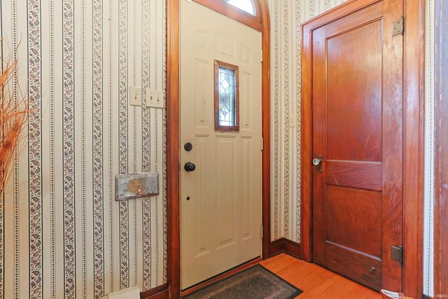 315 Miami Club Drive, Mishawaka, IN 46544