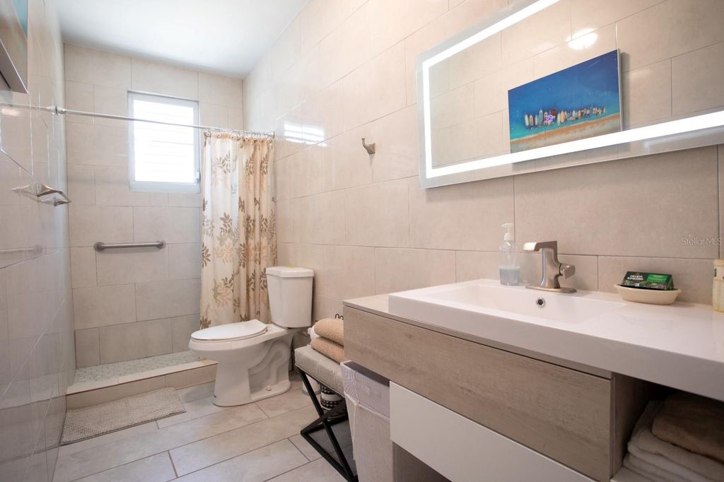 Image 13 of property listing at 373 CALLE FRANCISCO COLON GUERRA BO PUEBLO, Rincon, PR 00677