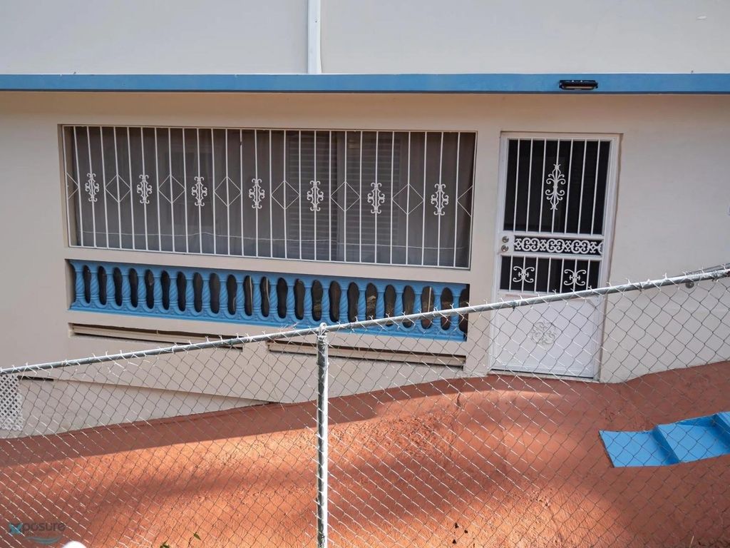 Image 15 of property listing at 373 CALLE FRANCISCO COLON GUERRA BO PUEBLO, Rincon, PR 00677