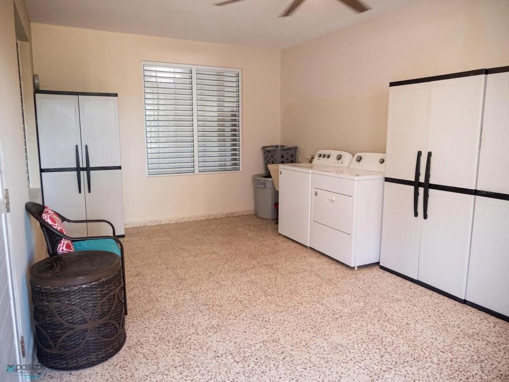 Image 21 of property listing at 373 CALLE FRANCISCO COLON GUERRA BO PUEBLO, Rincon, PR 00677