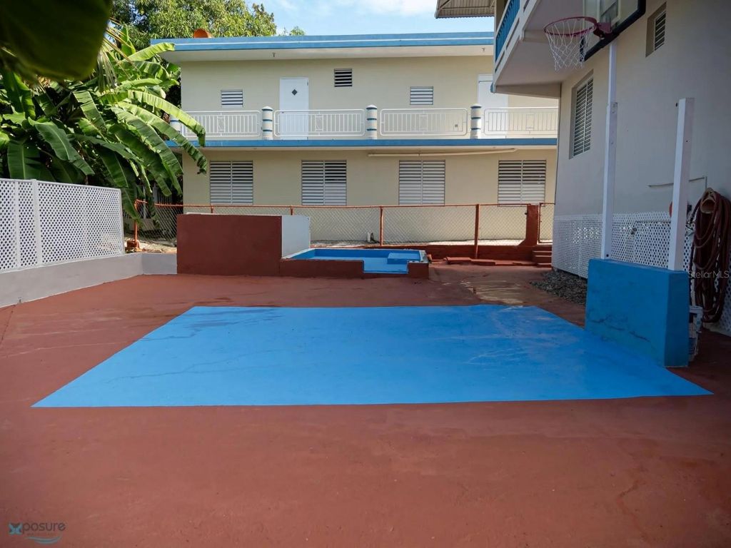Image 5 of property listing at 373 CALLE FRANCISCO COLON GUERRA BO PUEBLO, Rincon, PR 00677