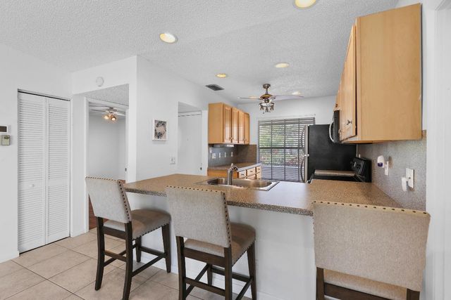 16004 Laurel Oak Circle, Delray Beach, FL 33484