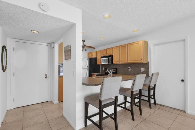 16004 Laurel Oak Circle, Delray Beach, FL 33484