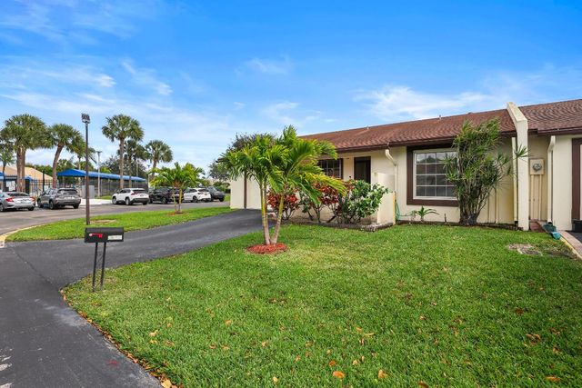 16004 Laurel Oak Circle, Delray Beach, FL 33484