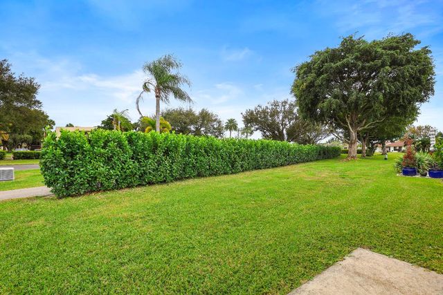16004 Laurel Oak Circle, Delray Beach, FL 33484