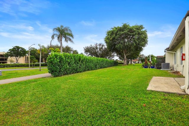 16004 Laurel Oak Circle, Delray Beach, FL 33484