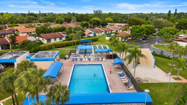 16004 Laurel Oak Circle, Delray Beach, FL 33484