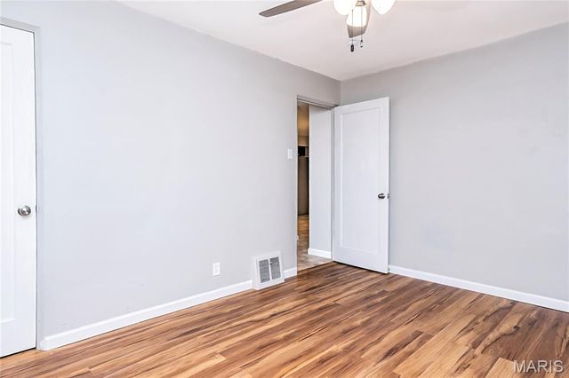 9721 Shuffle Drive, St Louis, MO 63123