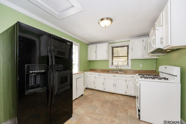 4111 Main St, Addis, LA 70710
