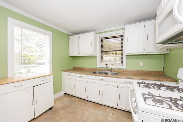 4111 Main St, Addis, LA 70710