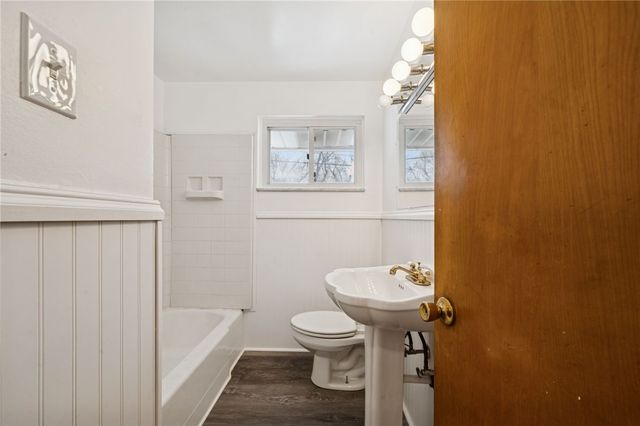 7867 Mark Dr, Penn Hills, PA 15147