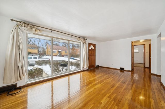 7867 Mark Dr, Penn Hills, PA 15147