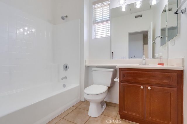 38 Dovetail, Irvine, CA 92603