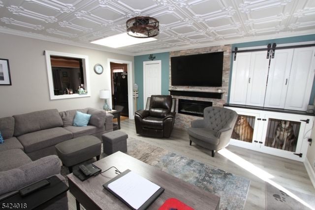 6 Evergreen Ave, Wanaque Boro, NJ 07420